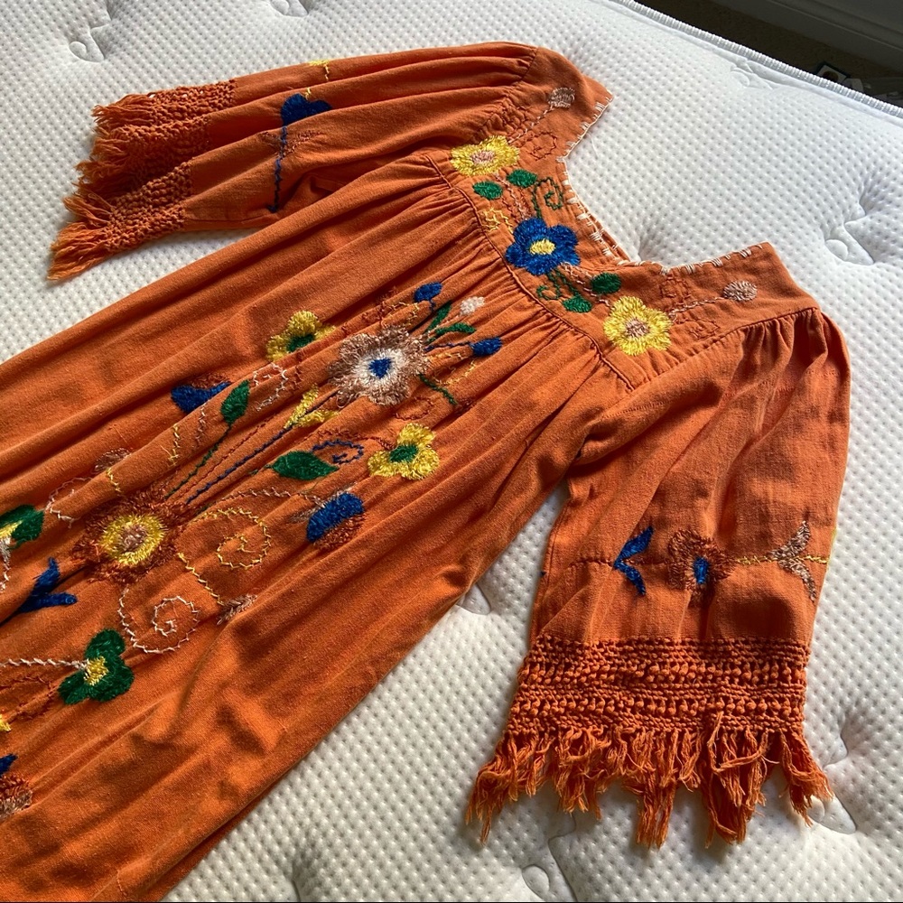 Vintage traditional embroidered midi/maxi dress